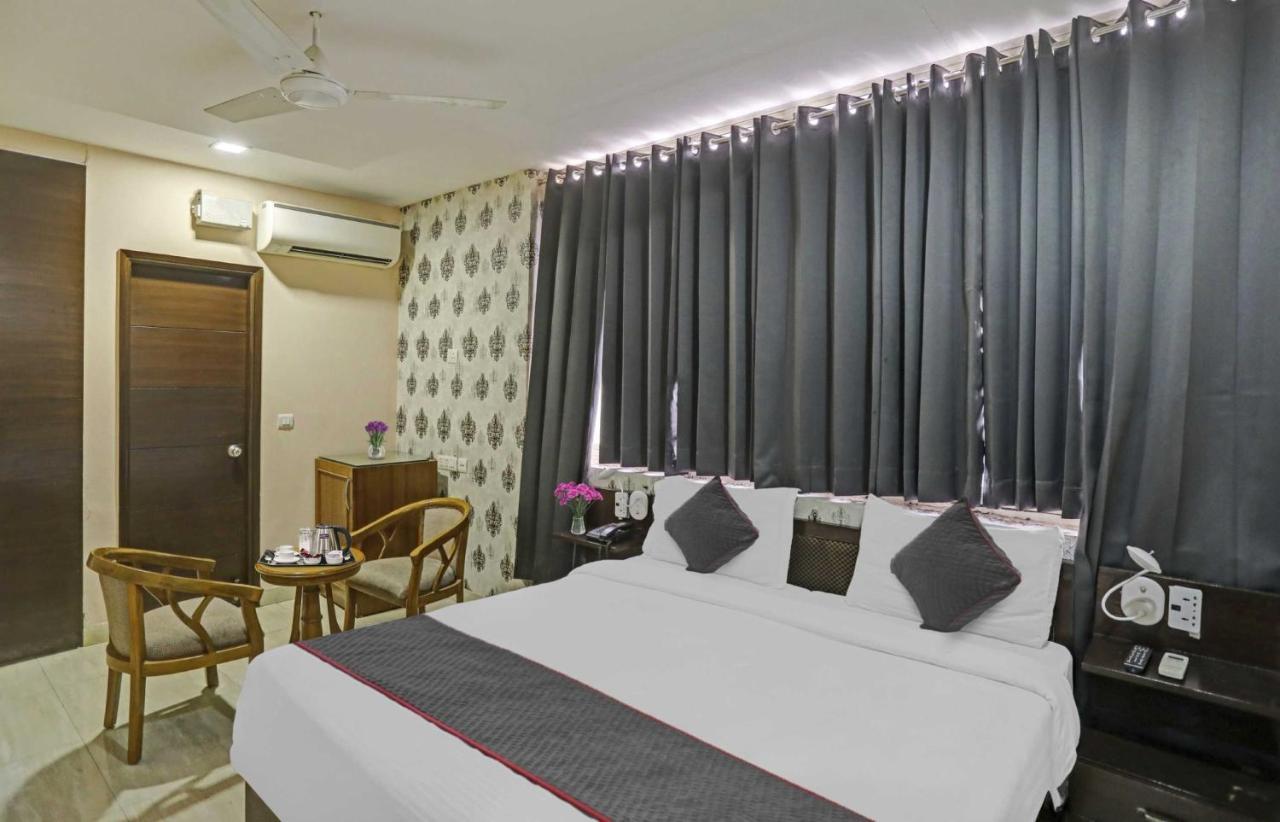 Hotel O Shivam Guest House New Delhi Buitenkant foto