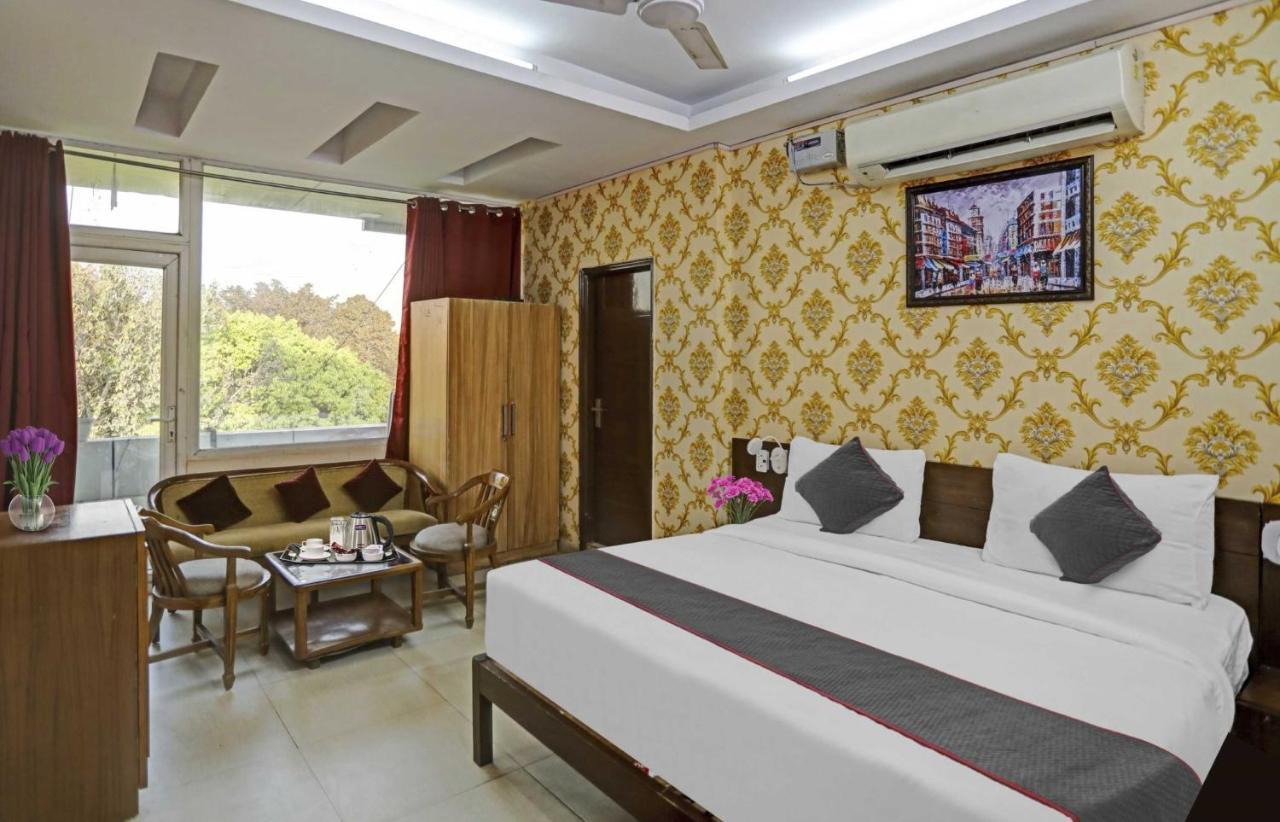 Hotel O Shivam Guest House New Delhi Buitenkant foto