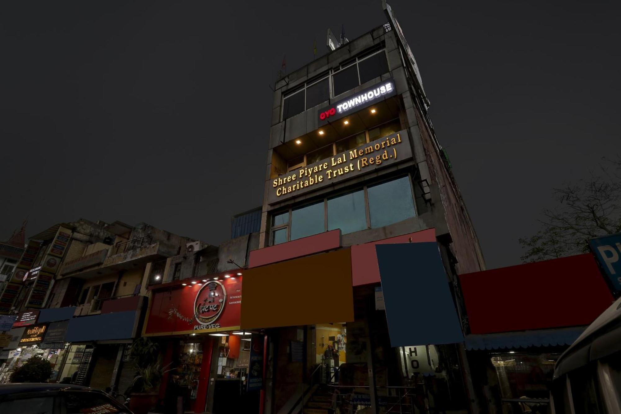 Hotel O Shivam Guest House New Delhi Buitenkant foto