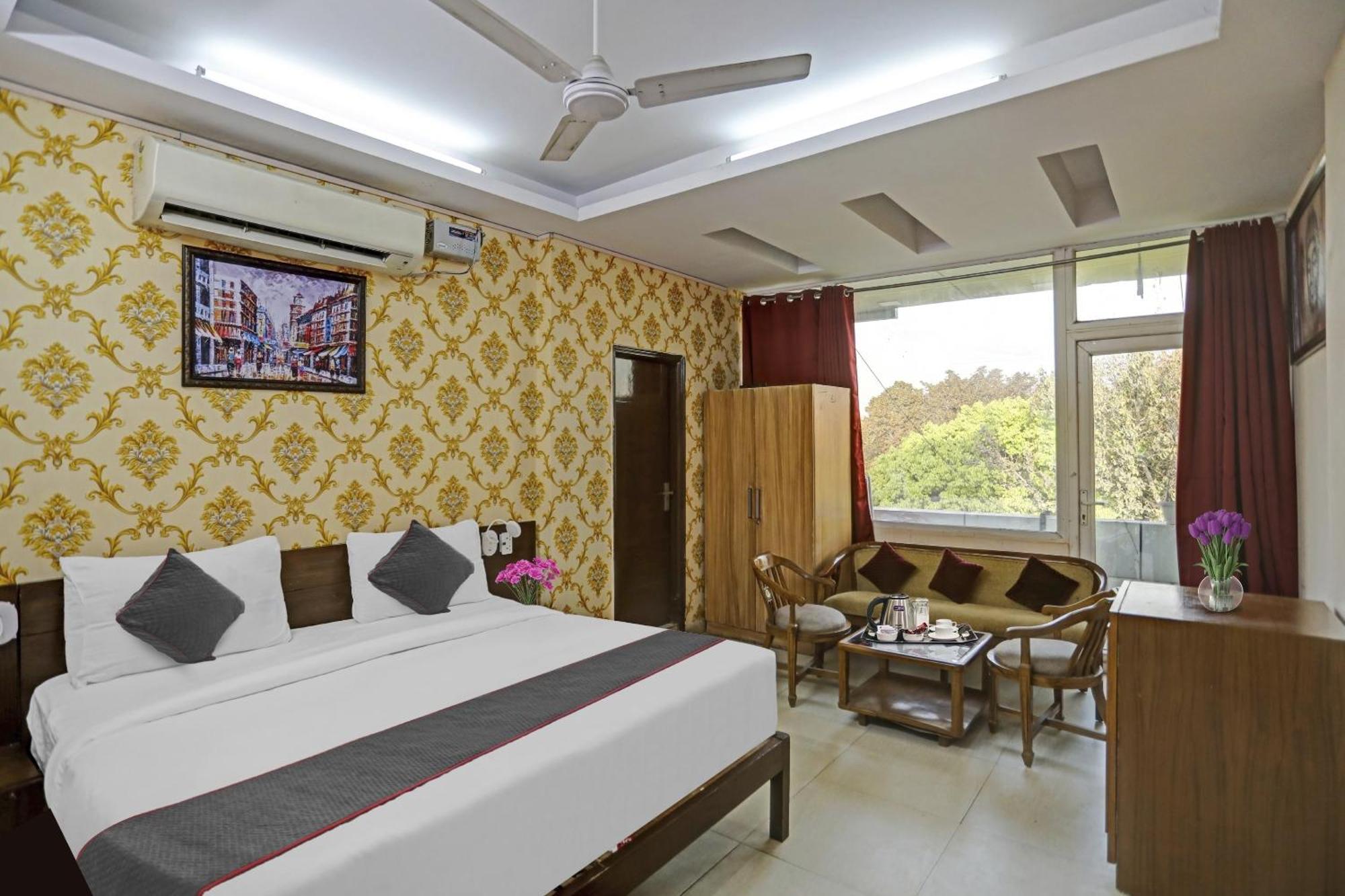Hotel O Shivam Guest House New Delhi Buitenkant foto
